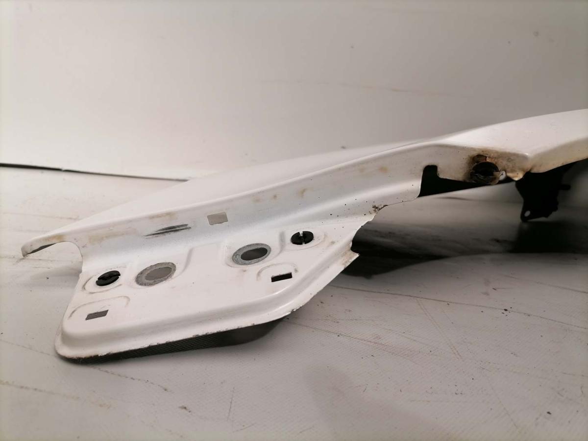 VW Caddy 3 2K original Kotfl&uuml;gel vorn links LB9A Candywei&szlig; Facelift Bj.2011